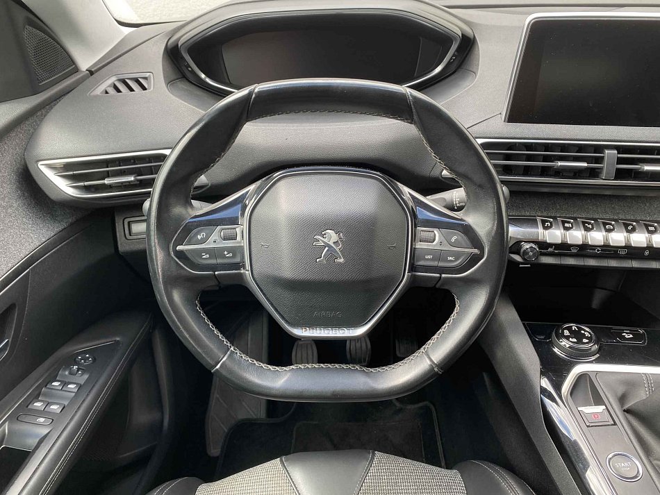 Peugeot 3008 2.0 HDi Allure