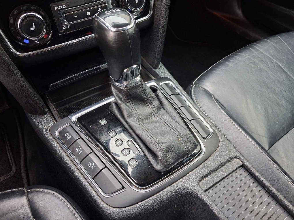 Škoda Superb II 2.0 TDi Elegance
