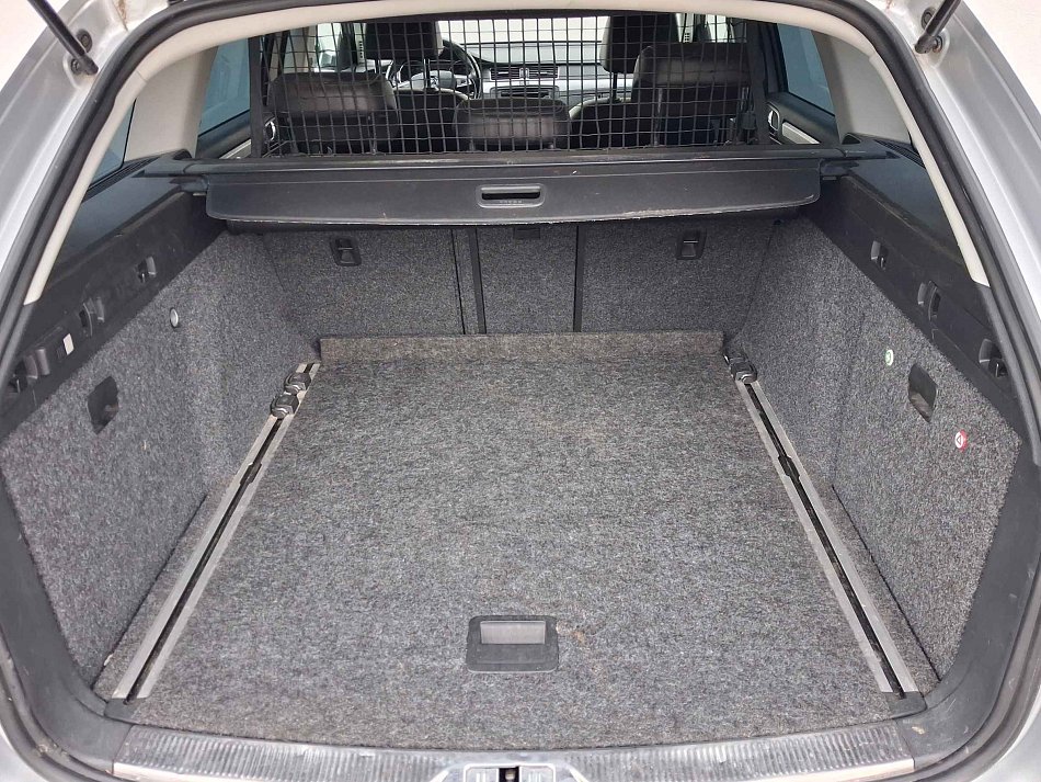 Škoda Superb II 2.0 TDi Elegance