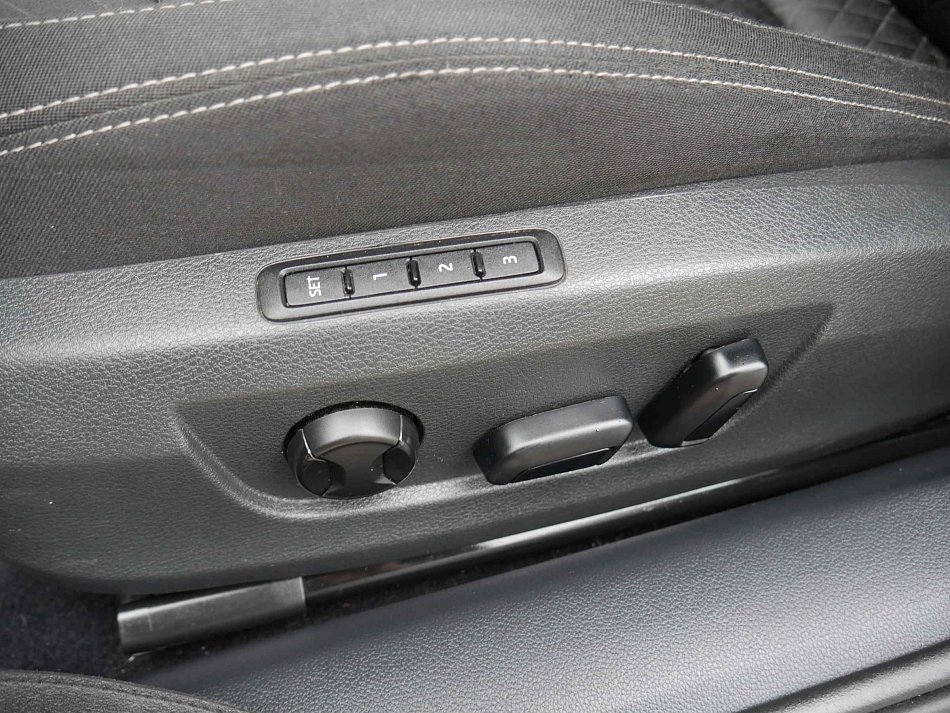 Škoda Superb III 2.0 TDi 