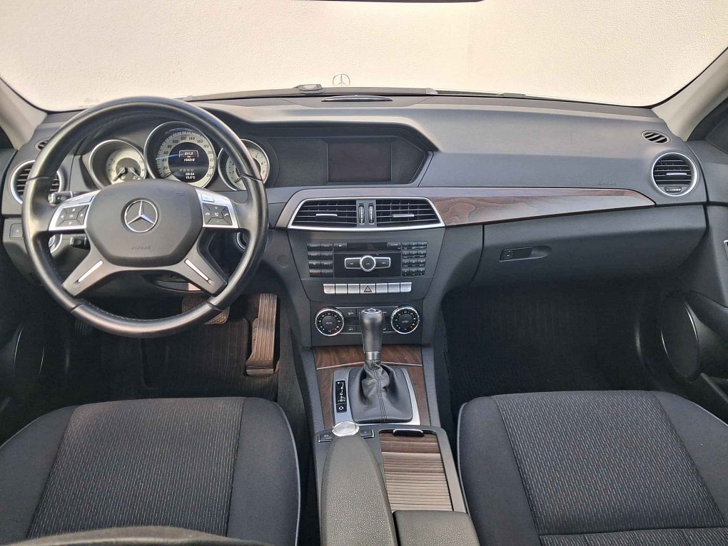 Mercedes-Benz Třída C 1.6  C180