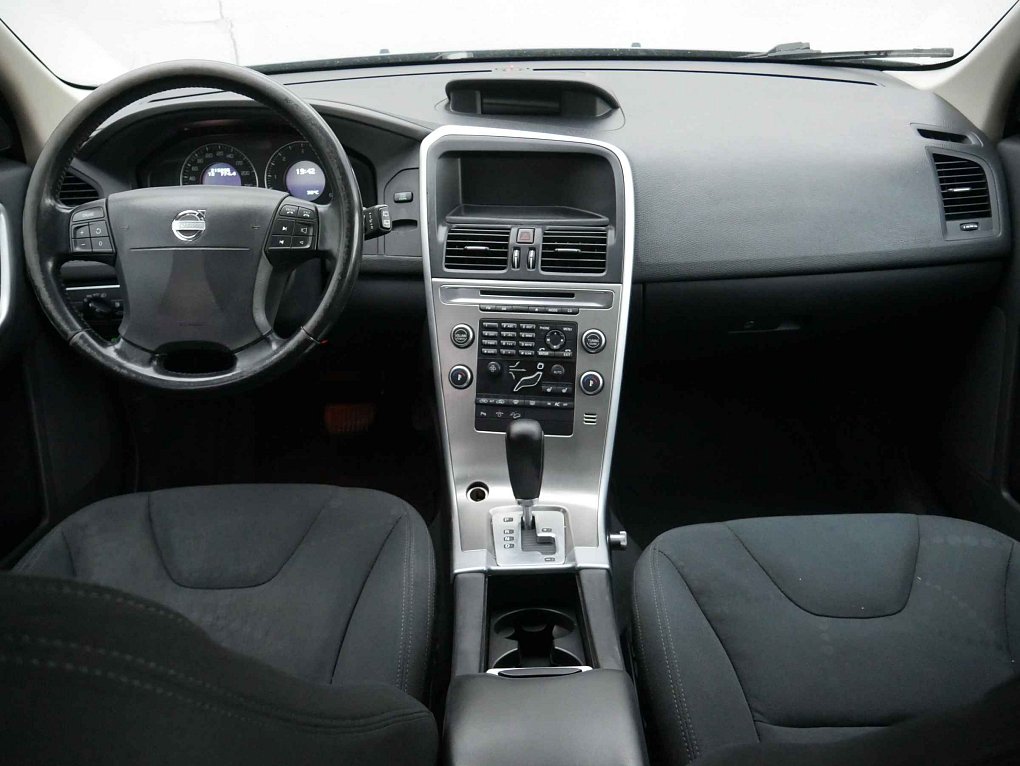 Volvo XC60 2.4D  AWD