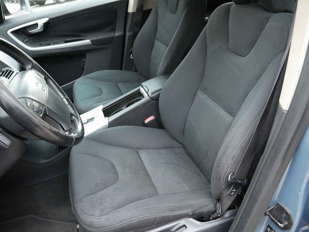 Volvo XC60 2.4D  AWD