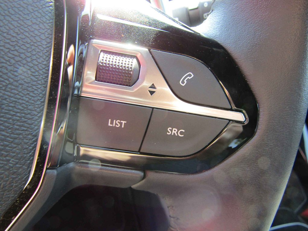 Peugeot 2008 1.2 PT Allure