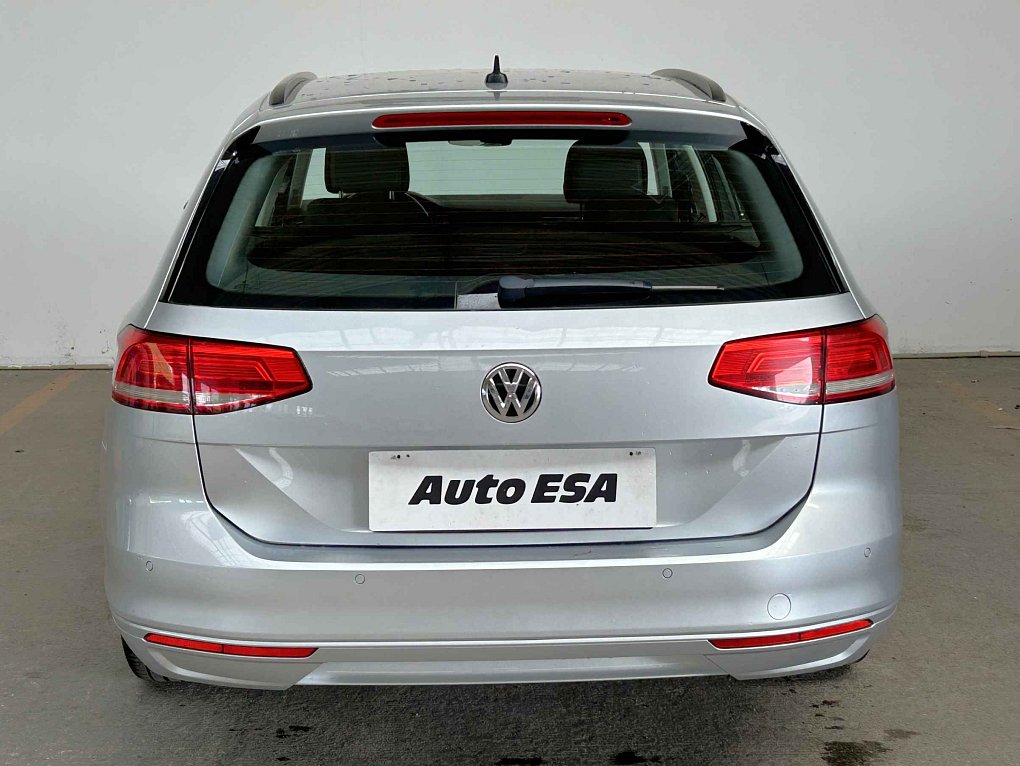 Volkswagen Passat 2.0 TDi 