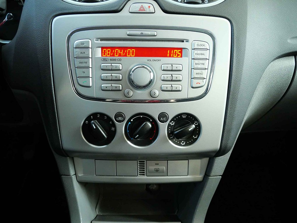 Ford Focus 1.4i 