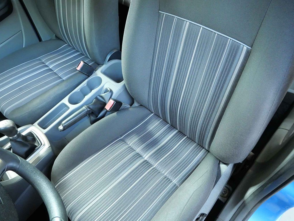 Ford Focus 1.4i 