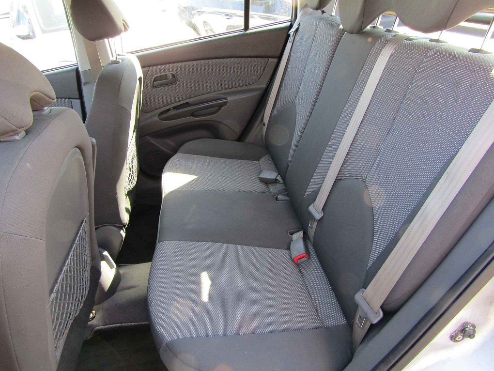 Kia Rio 1.4i 