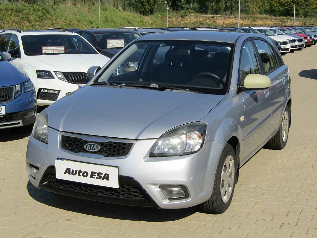 Kia Rio 1.4i 