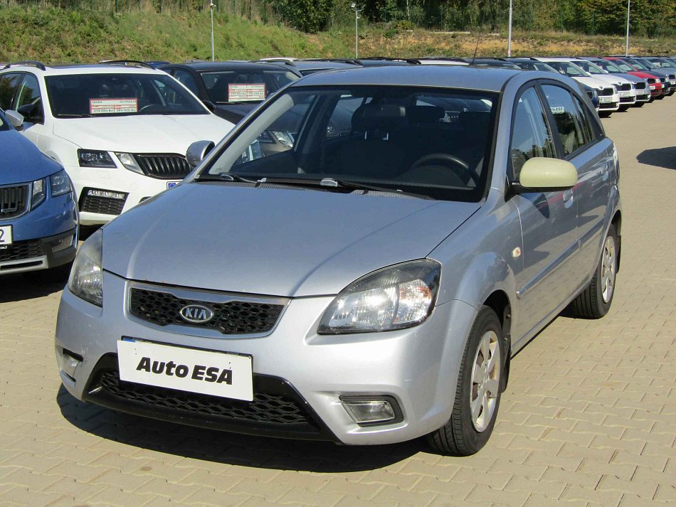 Kia Rio 1.4i 
