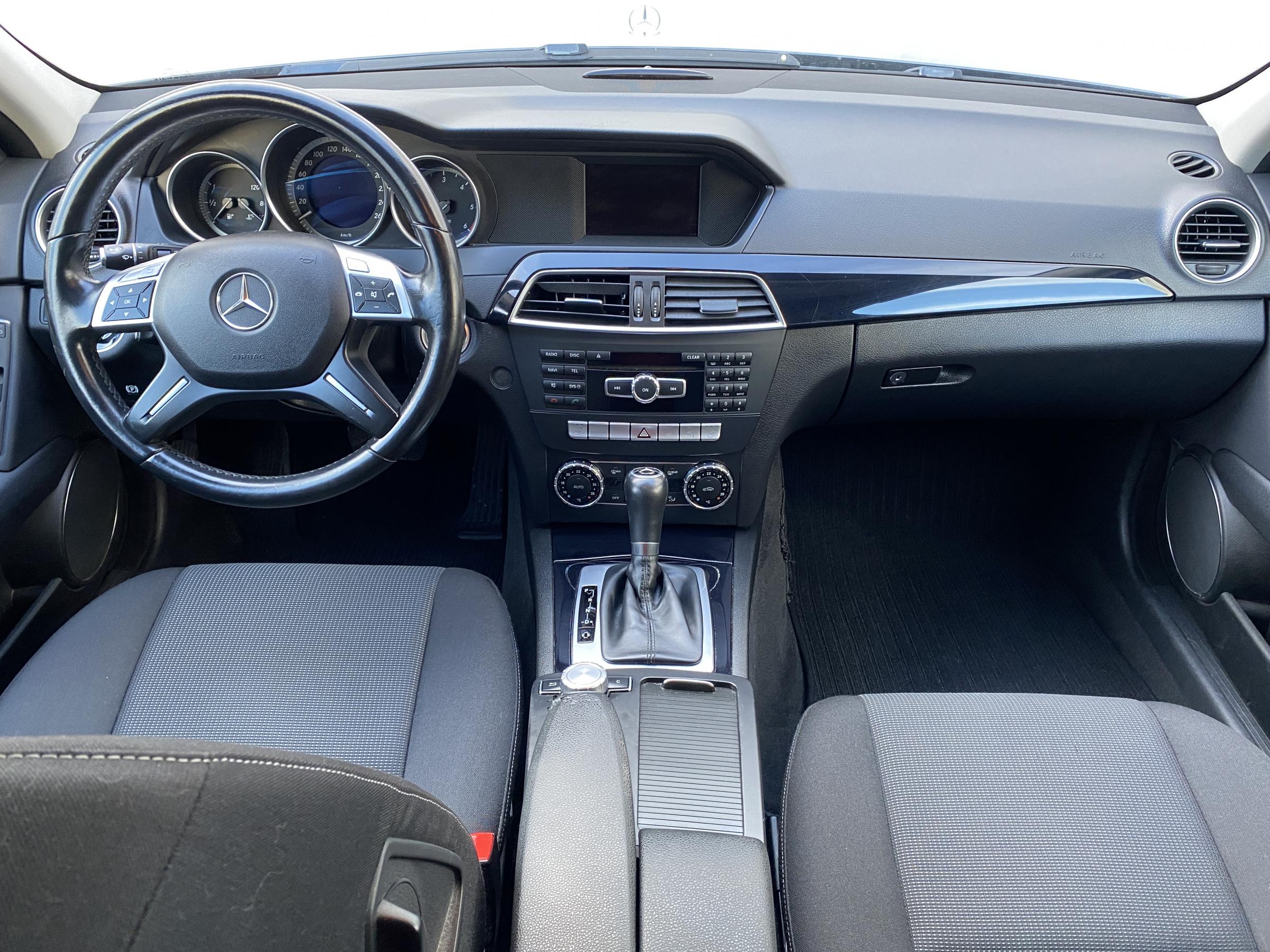 Mercedes-Benz Třída C, 2013 - pohled č. 11