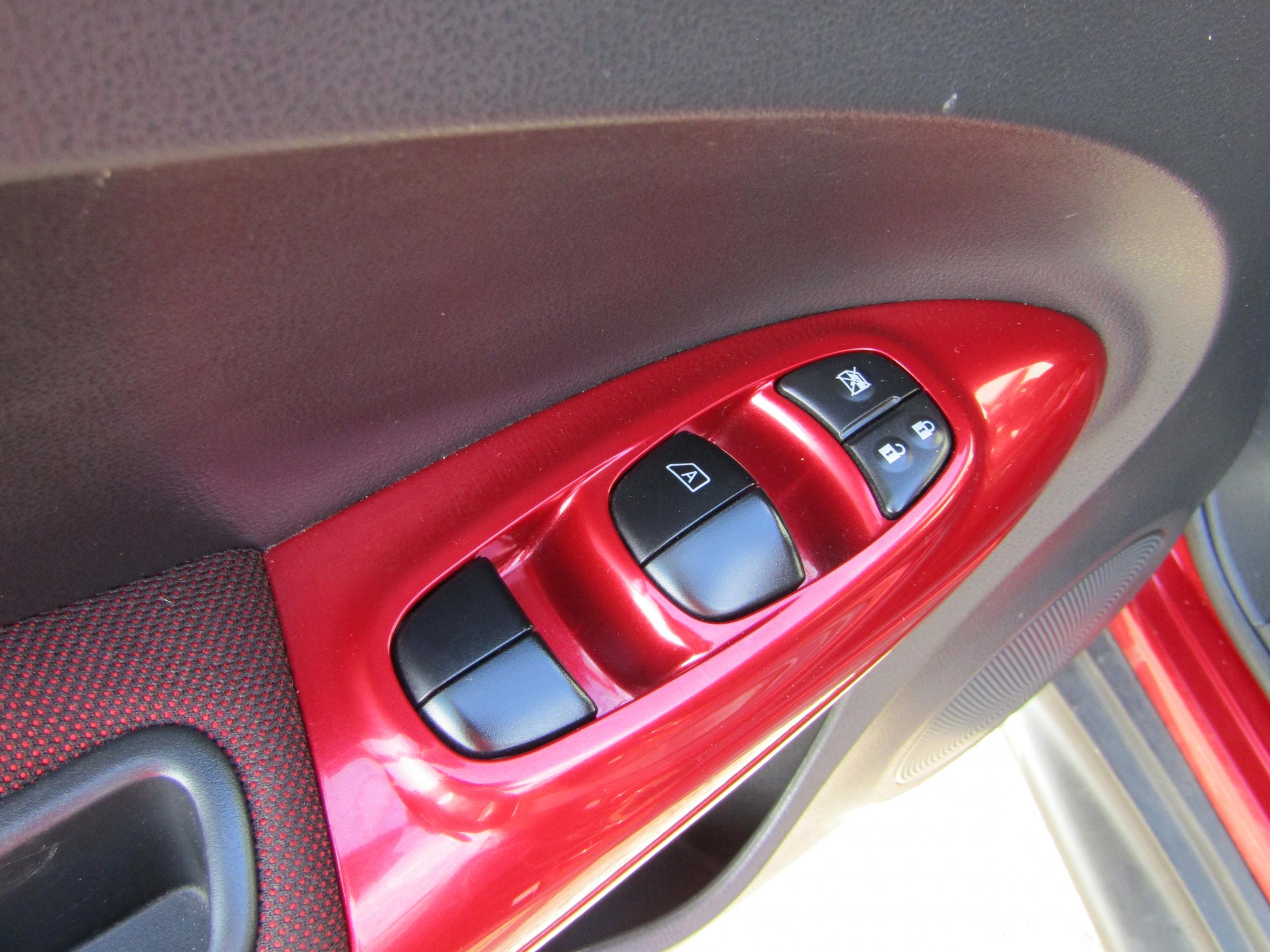 Nissan Juke, 2010 - pohled č. 25