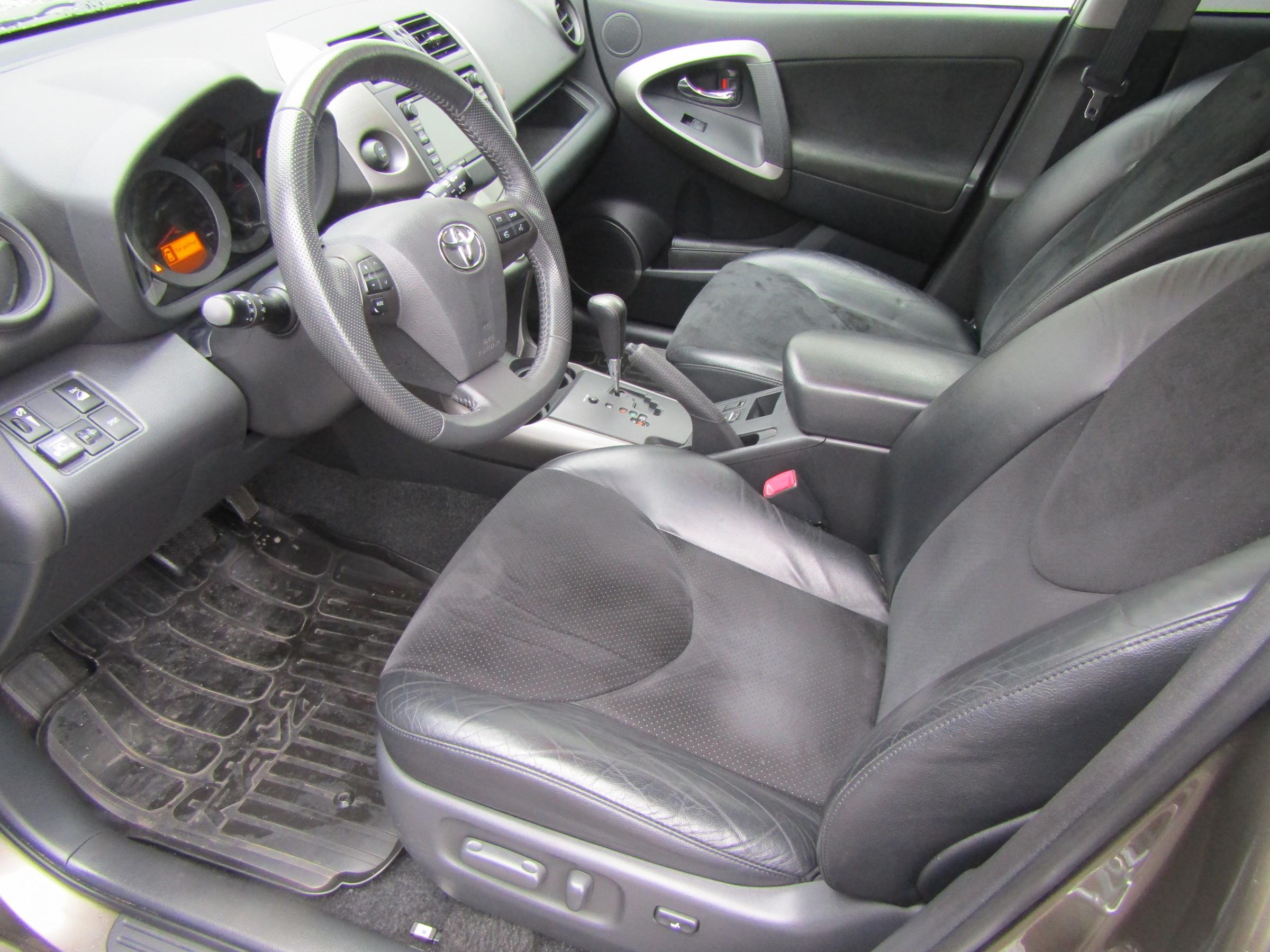 Toyota RAV4, 2010 - pohled č. 13