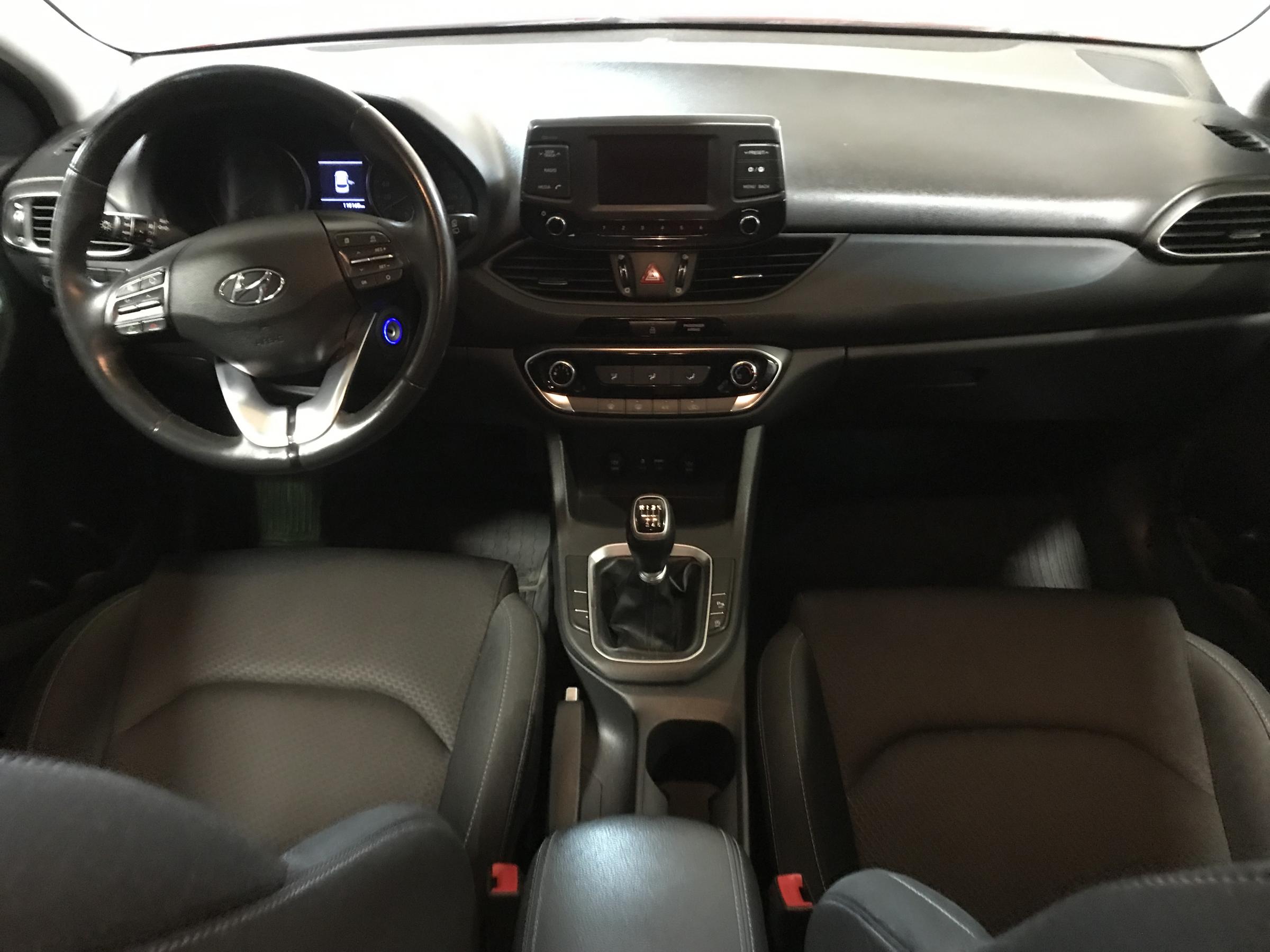 Hyundai i30, 2019 - pohled č. 14
