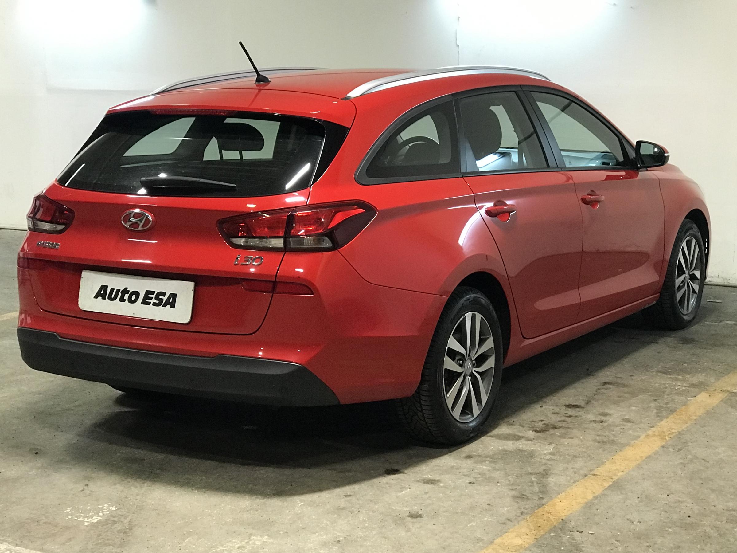Hyundai i30, 2019 - pohled č. 7
