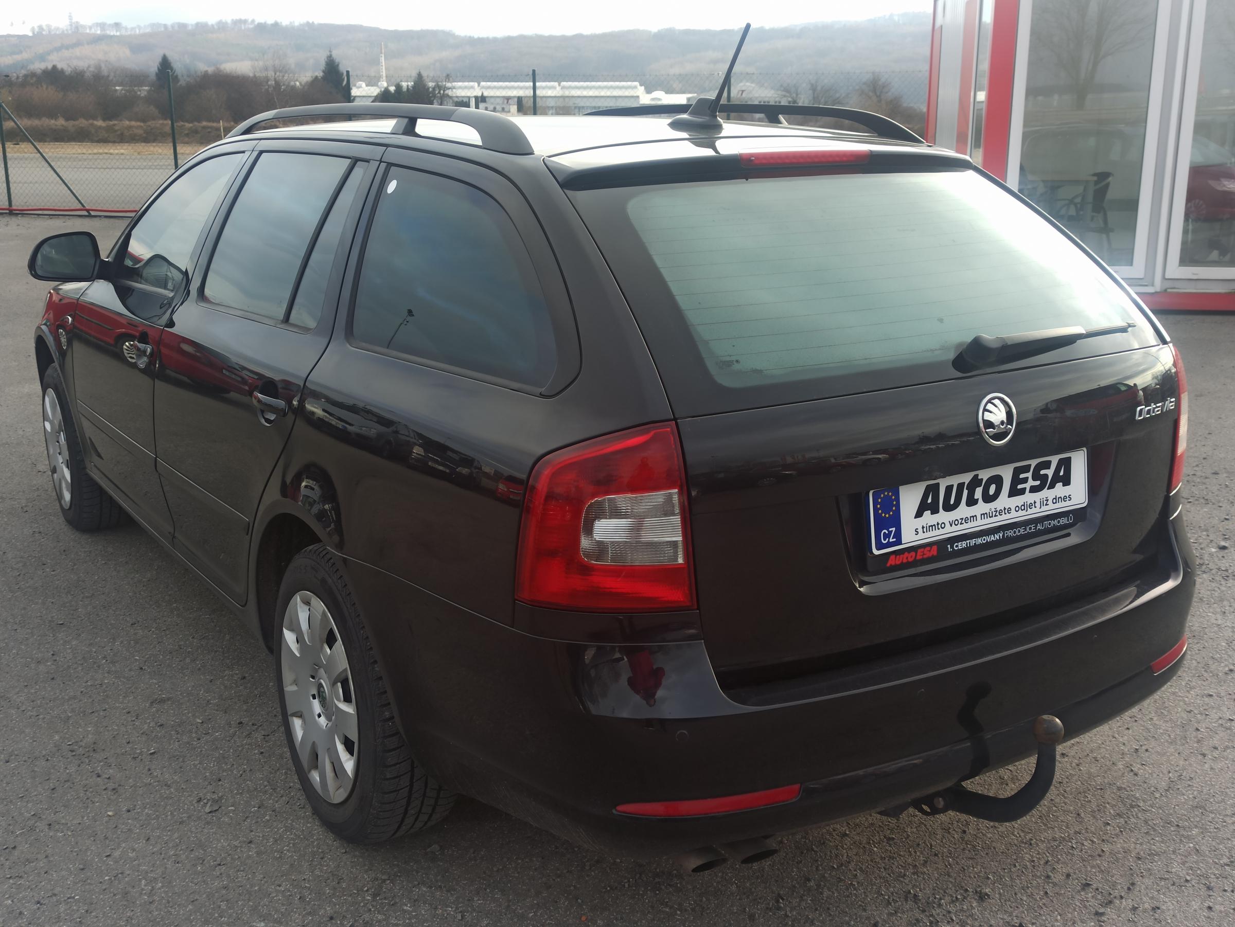 Škoda Octavia II, 2011 - pohled č. 4