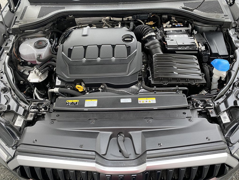 Škoda Superb IV 2.0 TDi Selection