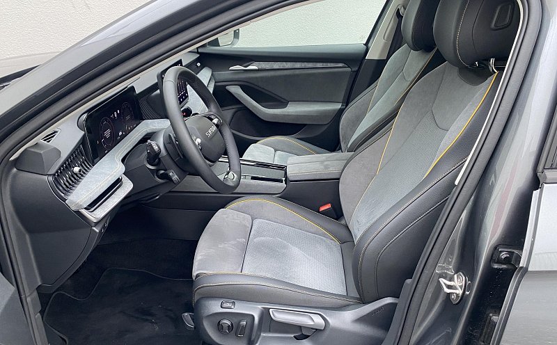 Škoda Superb IV 2.0 TDi Selection