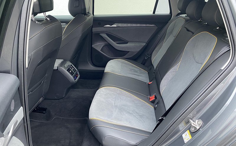 Škoda Superb IV 2.0 TDi Selection