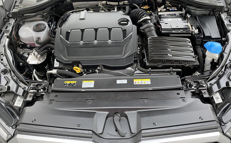 Škoda Superb IV 2.0 TDi Selection