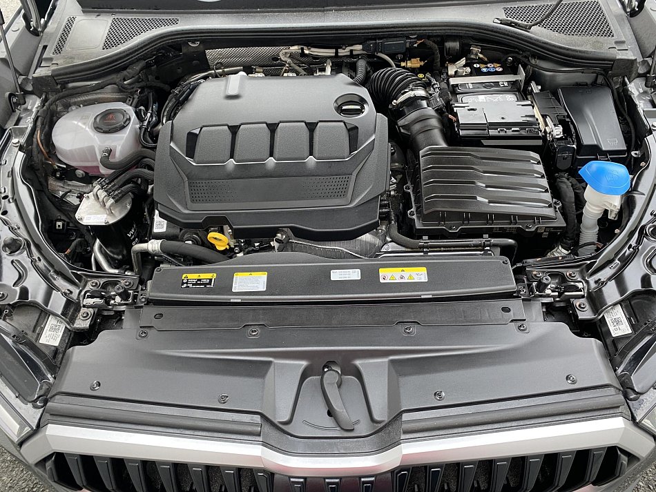 Škoda Superb IV 2.0 TDi Selection