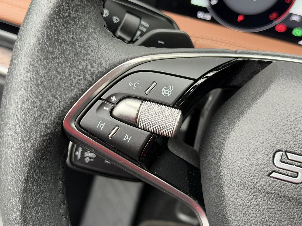 Škoda Superb IV 2.0 TSi L&K