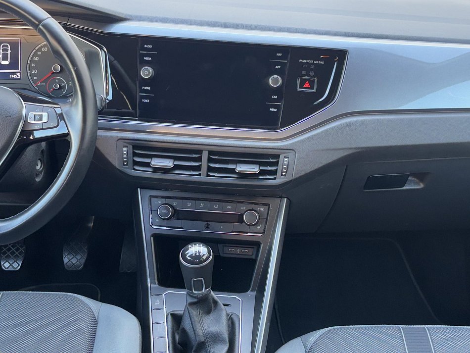 Volkswagen Polo 1.0 TGi Highline