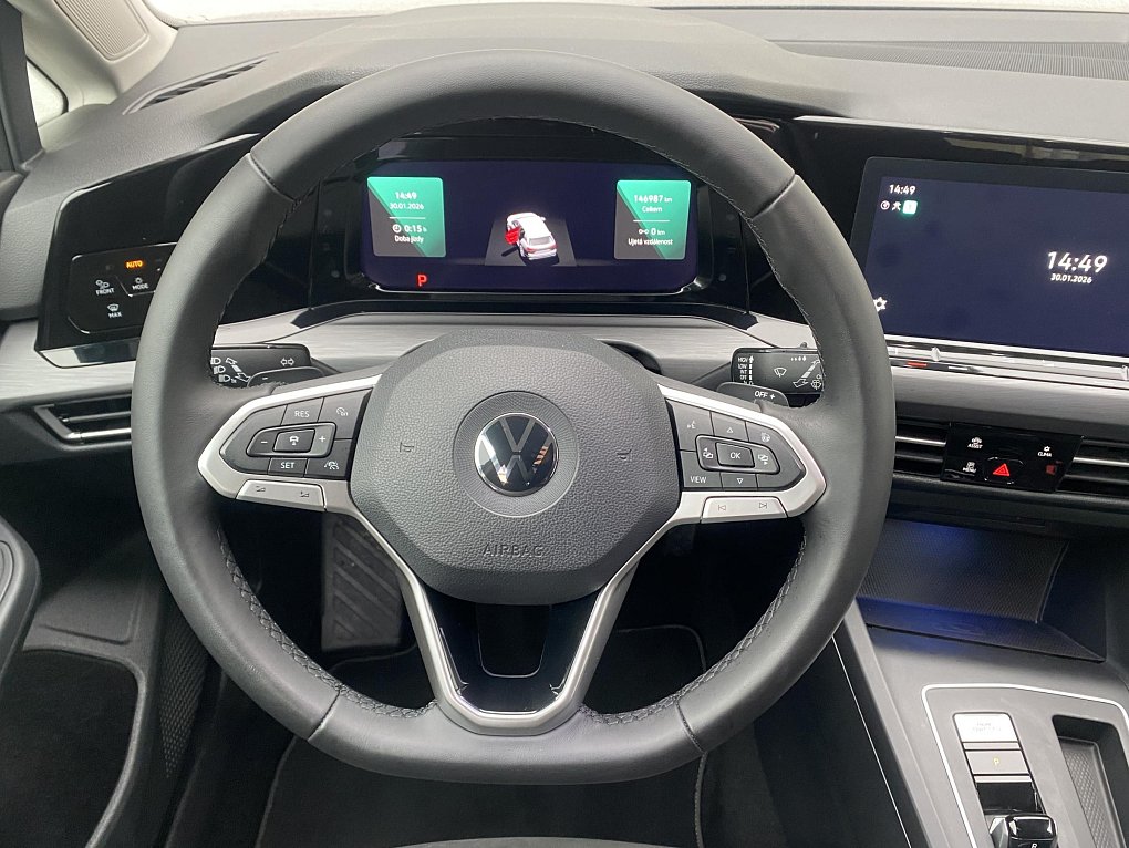 Volkswagen Golf 1.5 e-TSi Style