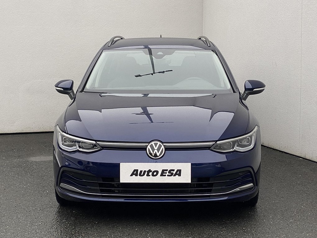 Volkswagen Golf 1.5 e-TSi Style