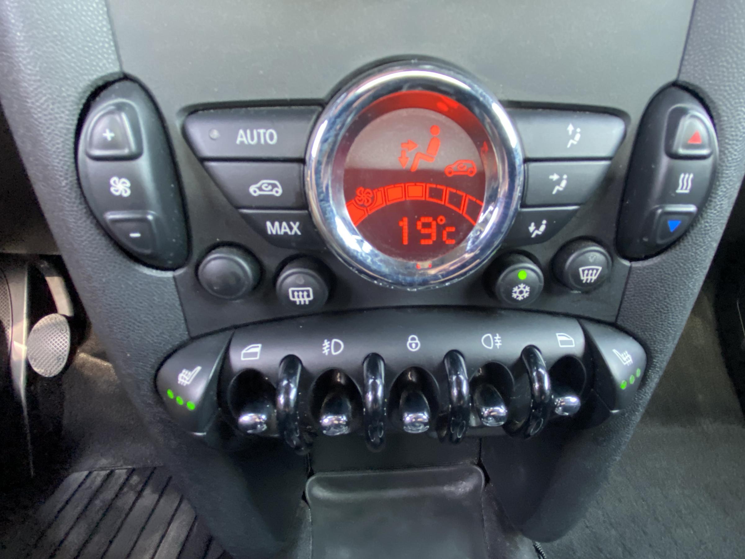 Mini Cooper, 2012 - pohled č. 14