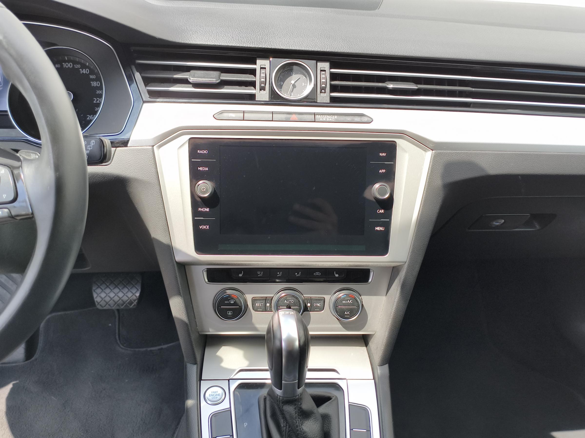 Volkswagen Passat, 2019 - pohled č. 11