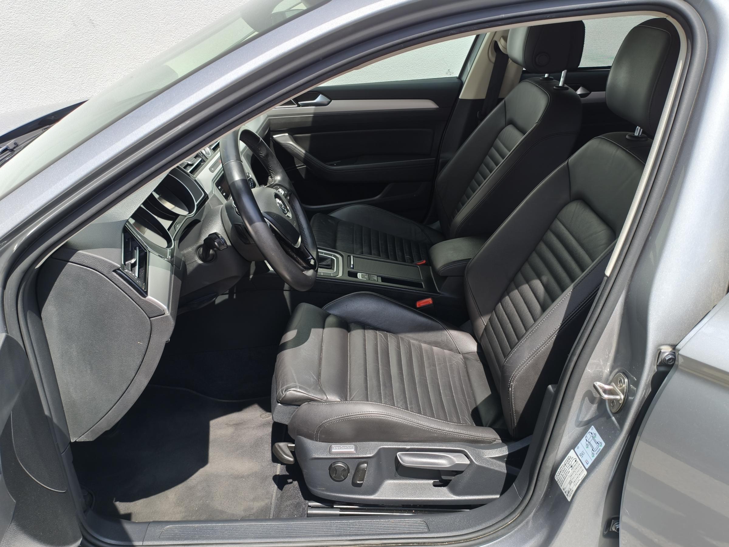 Volkswagen Passat, 2019 - pohled č. 14