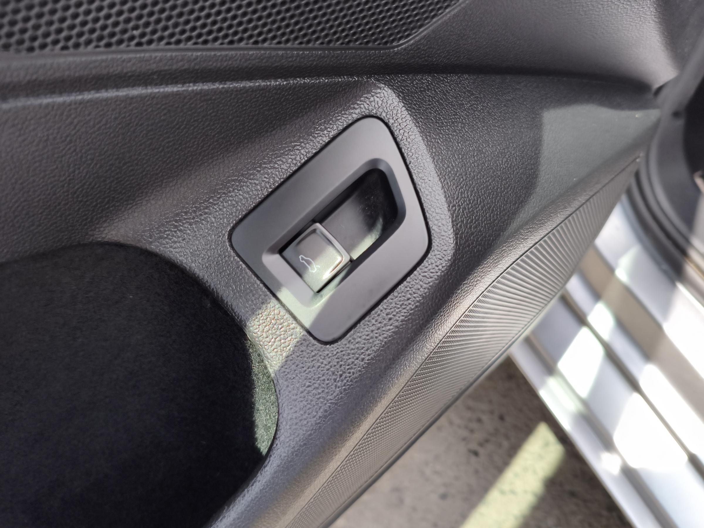 Volkswagen Passat, 2019 - pohled č. 17