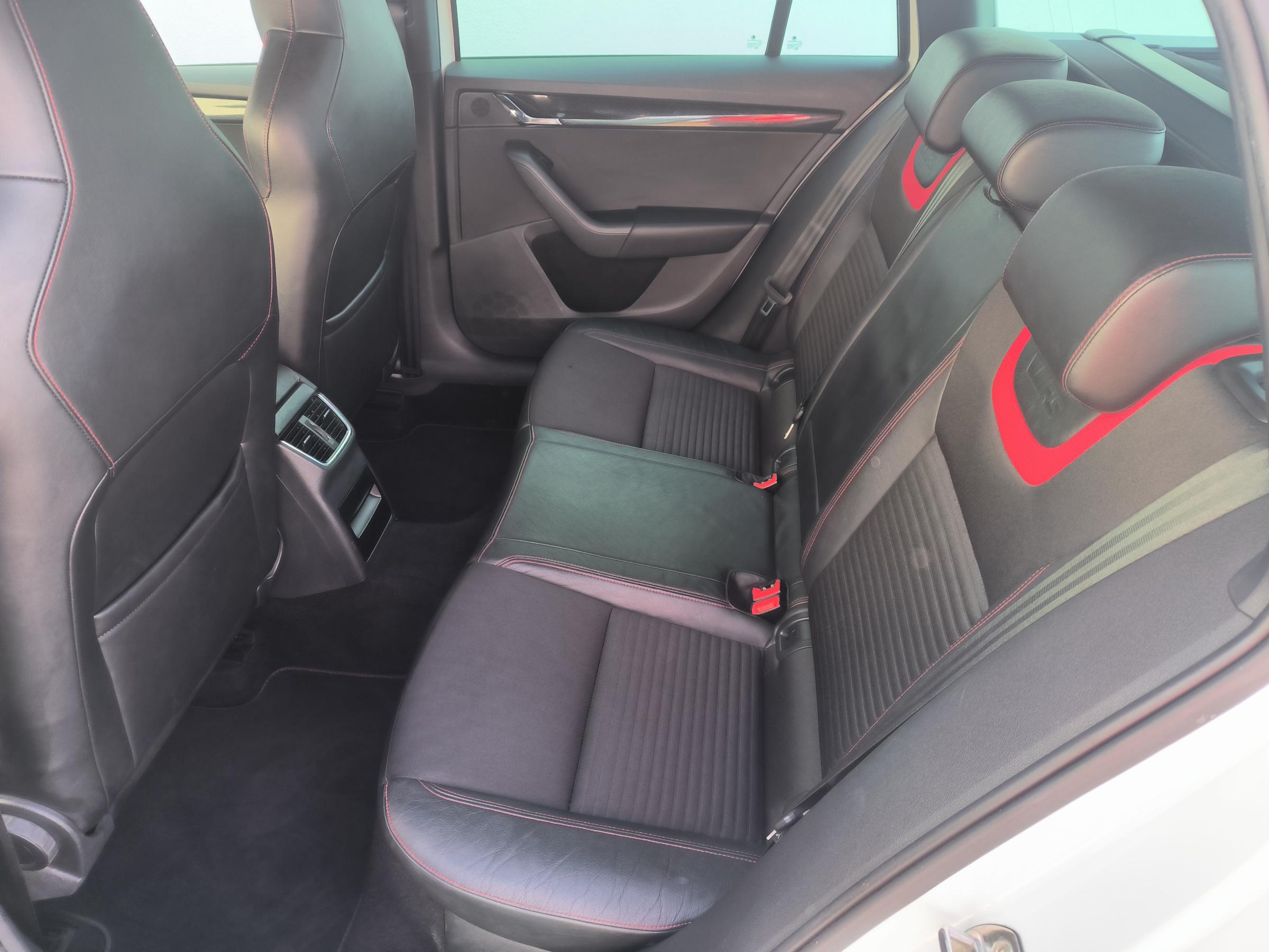 Škoda Octavia III, 2015 - pohled č. 12