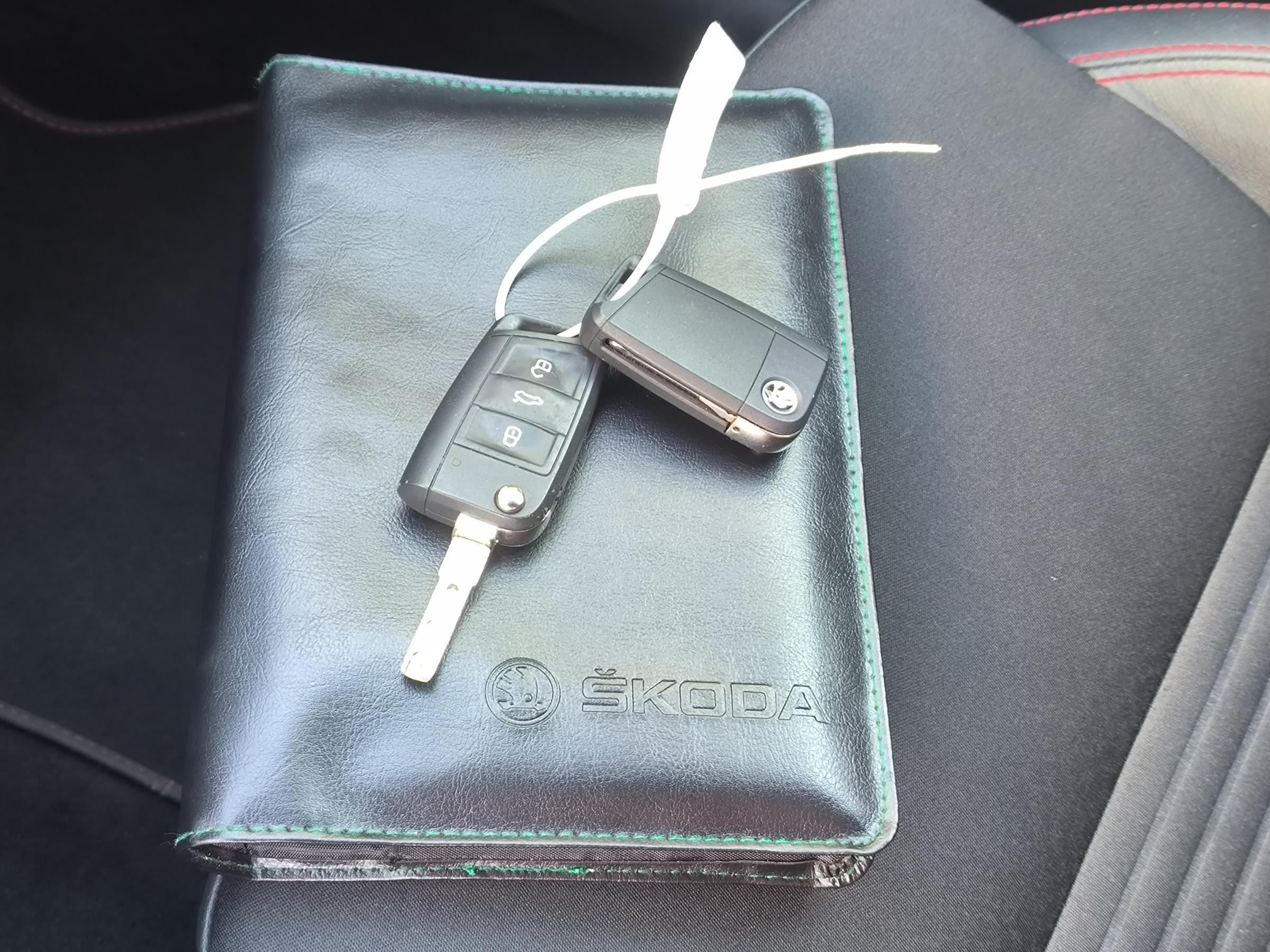 Škoda Octavia III, 2015 - pohled č. 27