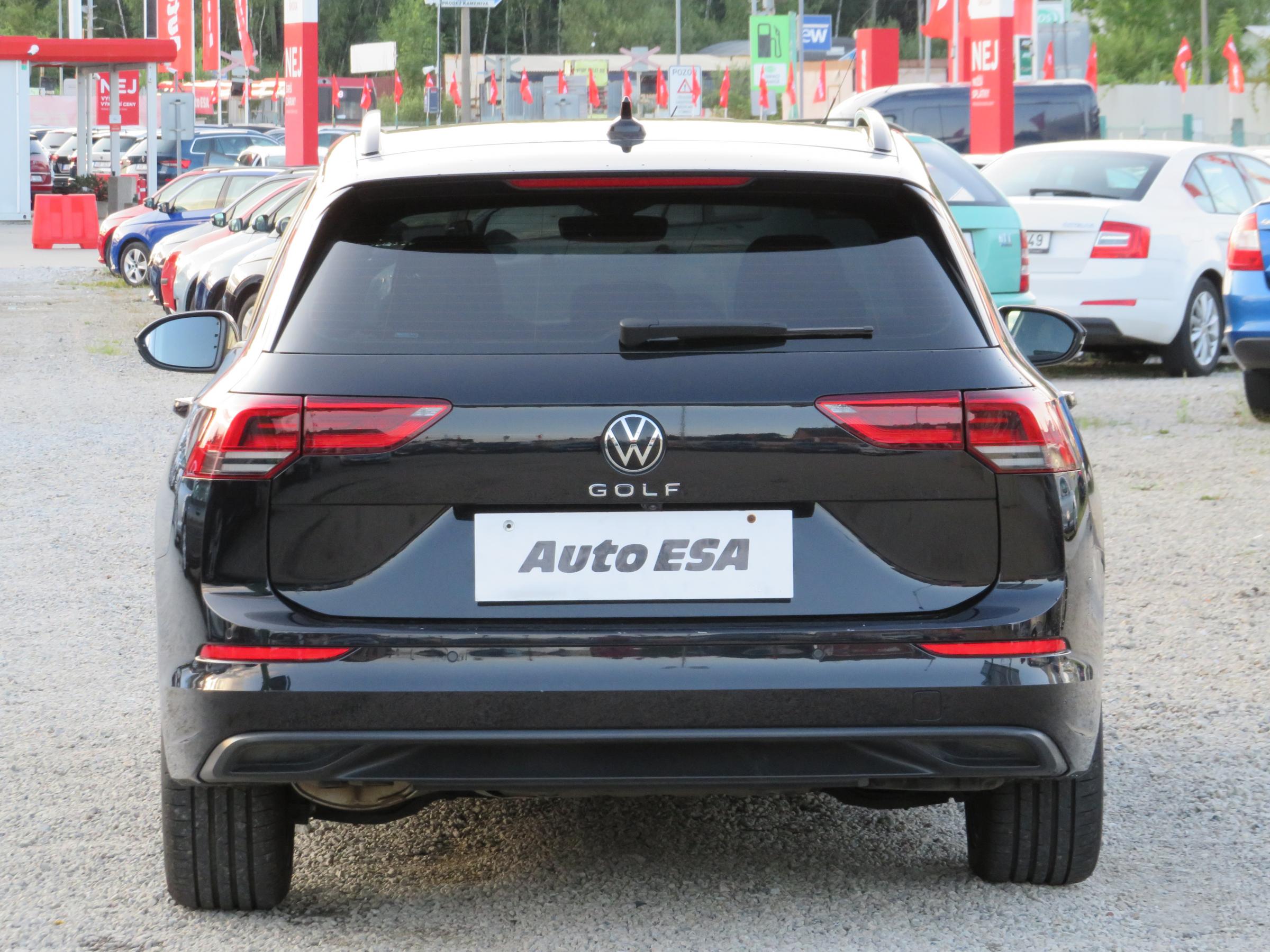 Volkswagen Golf, 2020 - pohled č. 5