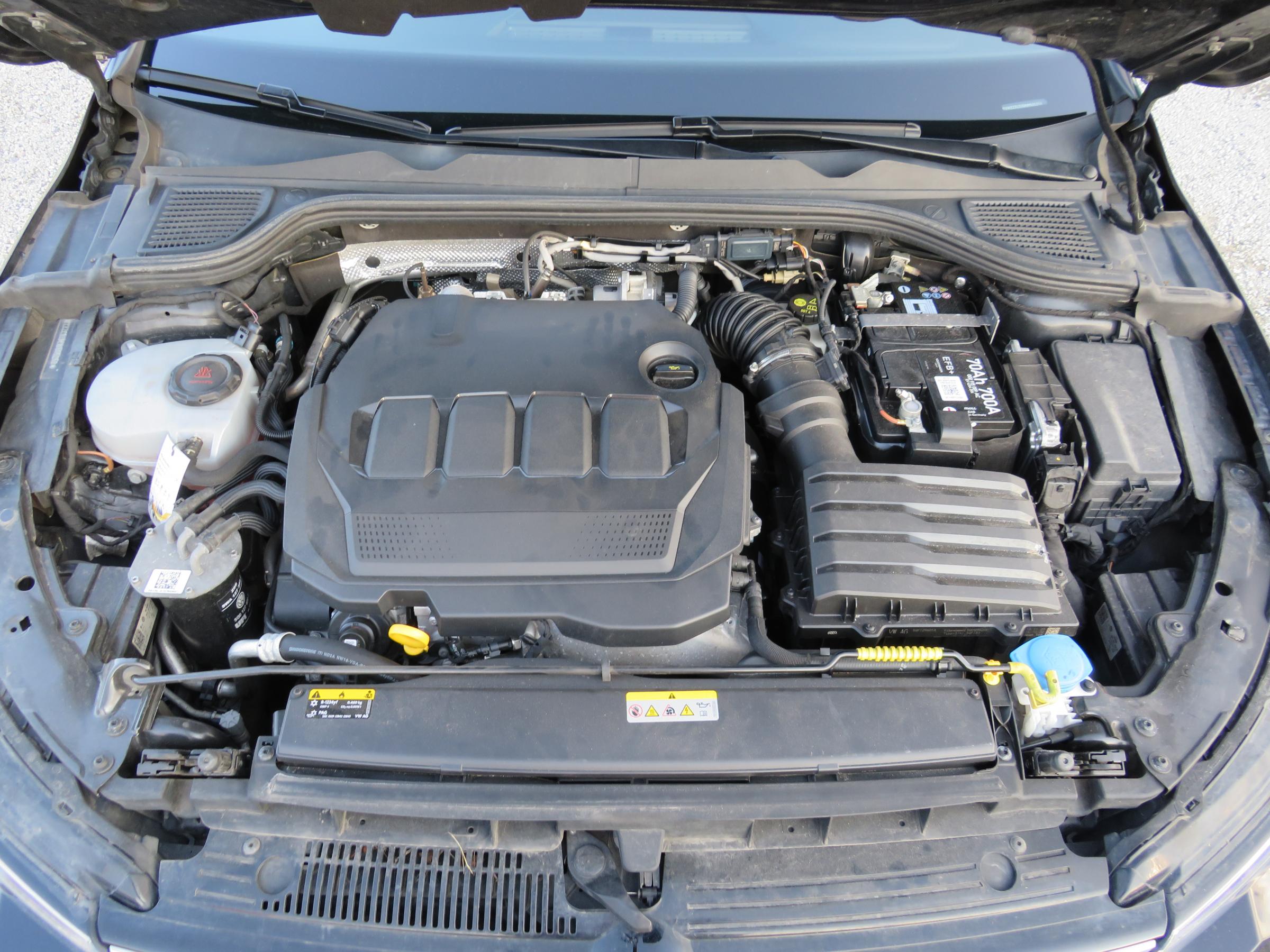 Volkswagen Golf, 2020 - pohled č. 7