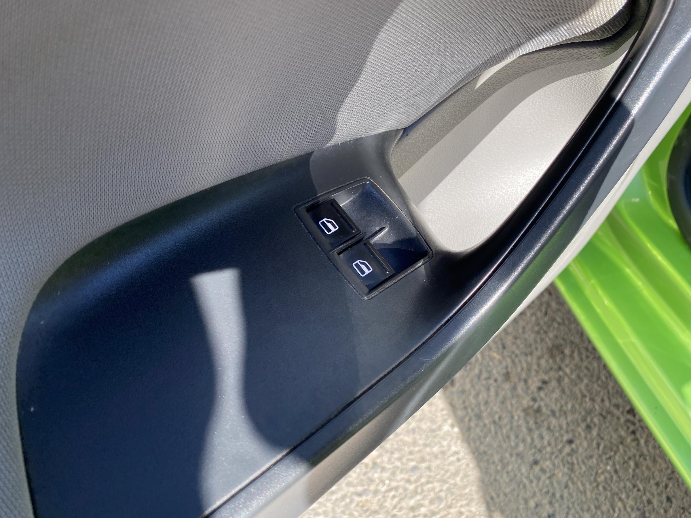 Seat Ibiza, 2012 - pohled č. 12