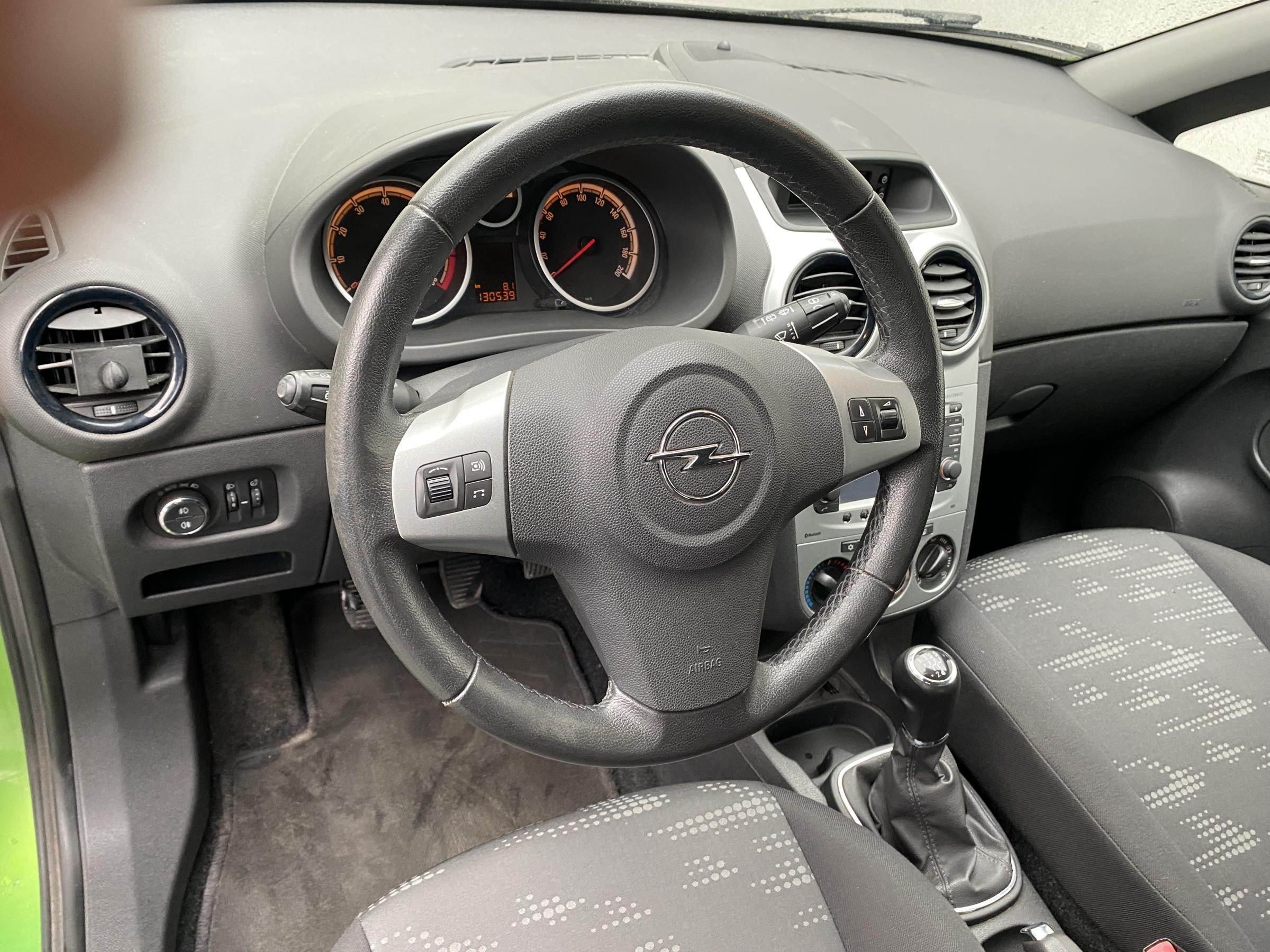 Opel Corsa, 2012 - pohled č. 13