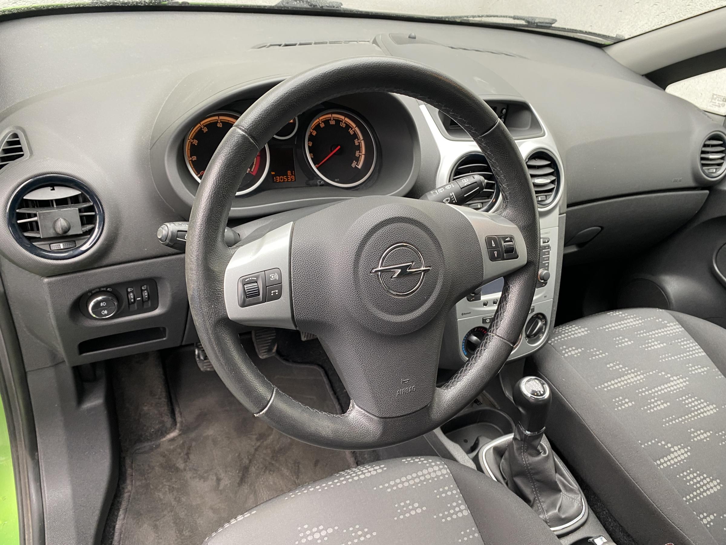 Opel Corsa, 2012 - pohled č. 14