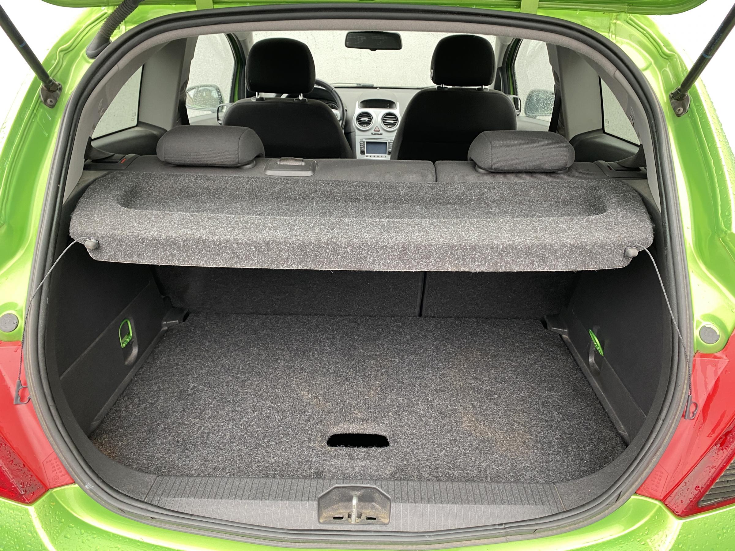 Opel Corsa, 2012 - pohled č. 8