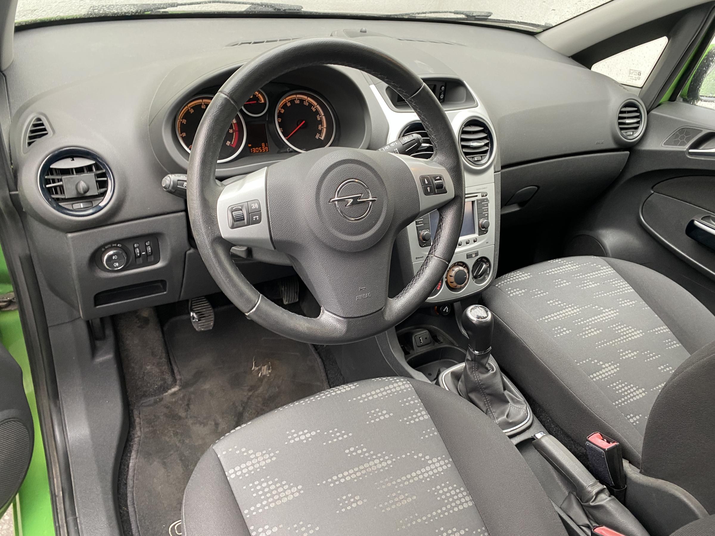 Opel Corsa, 2012 - pohled č. 9