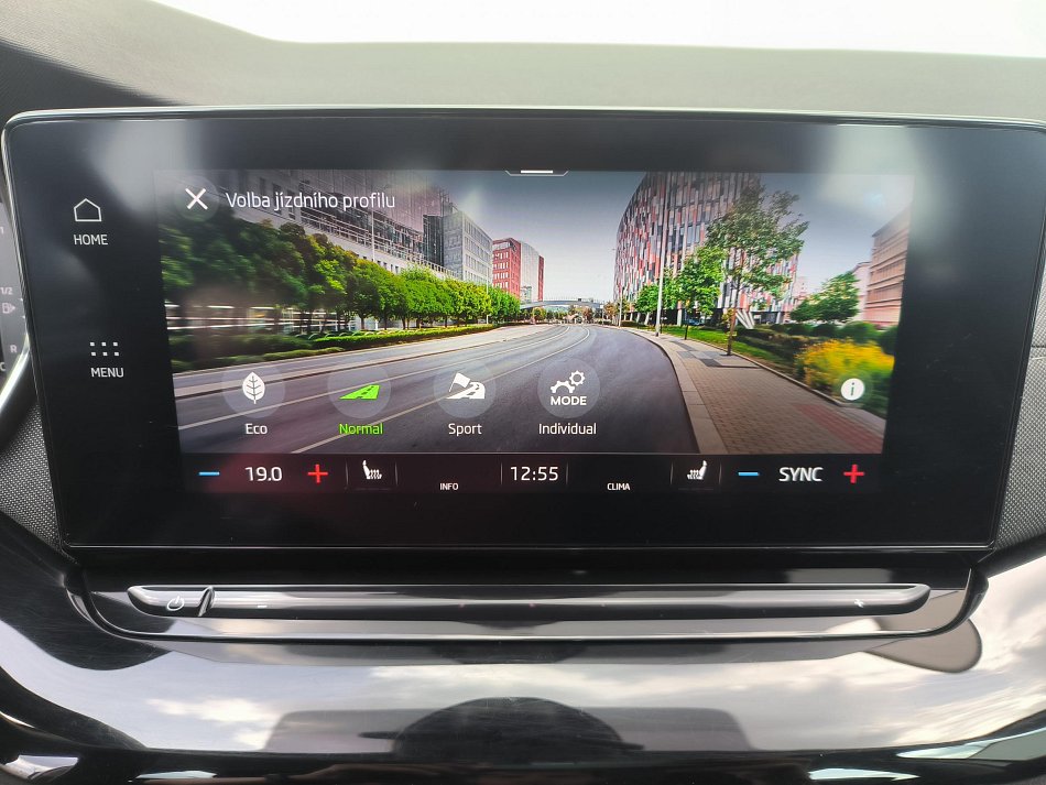 Škoda Octavia IV 1.5 TSi Style