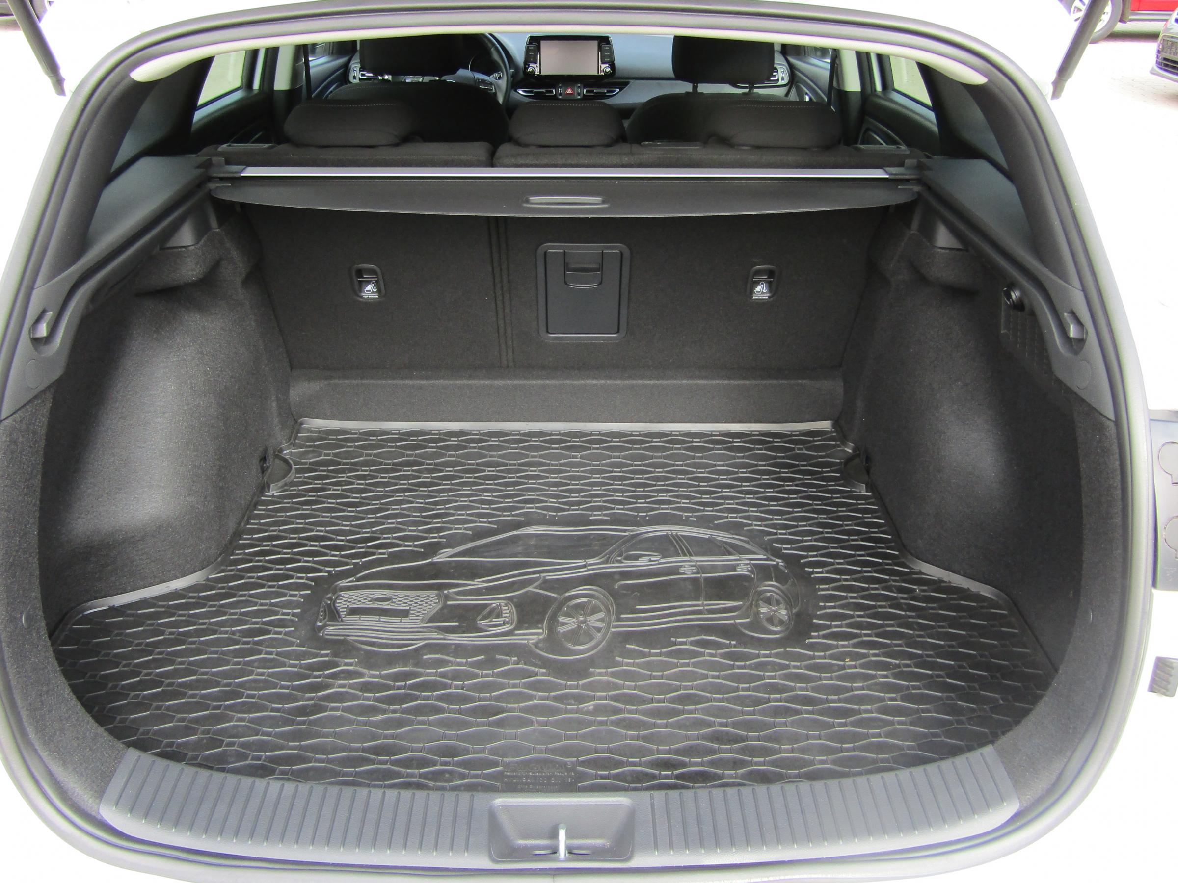 Hyundai i30, 2021 - pohled č. 7