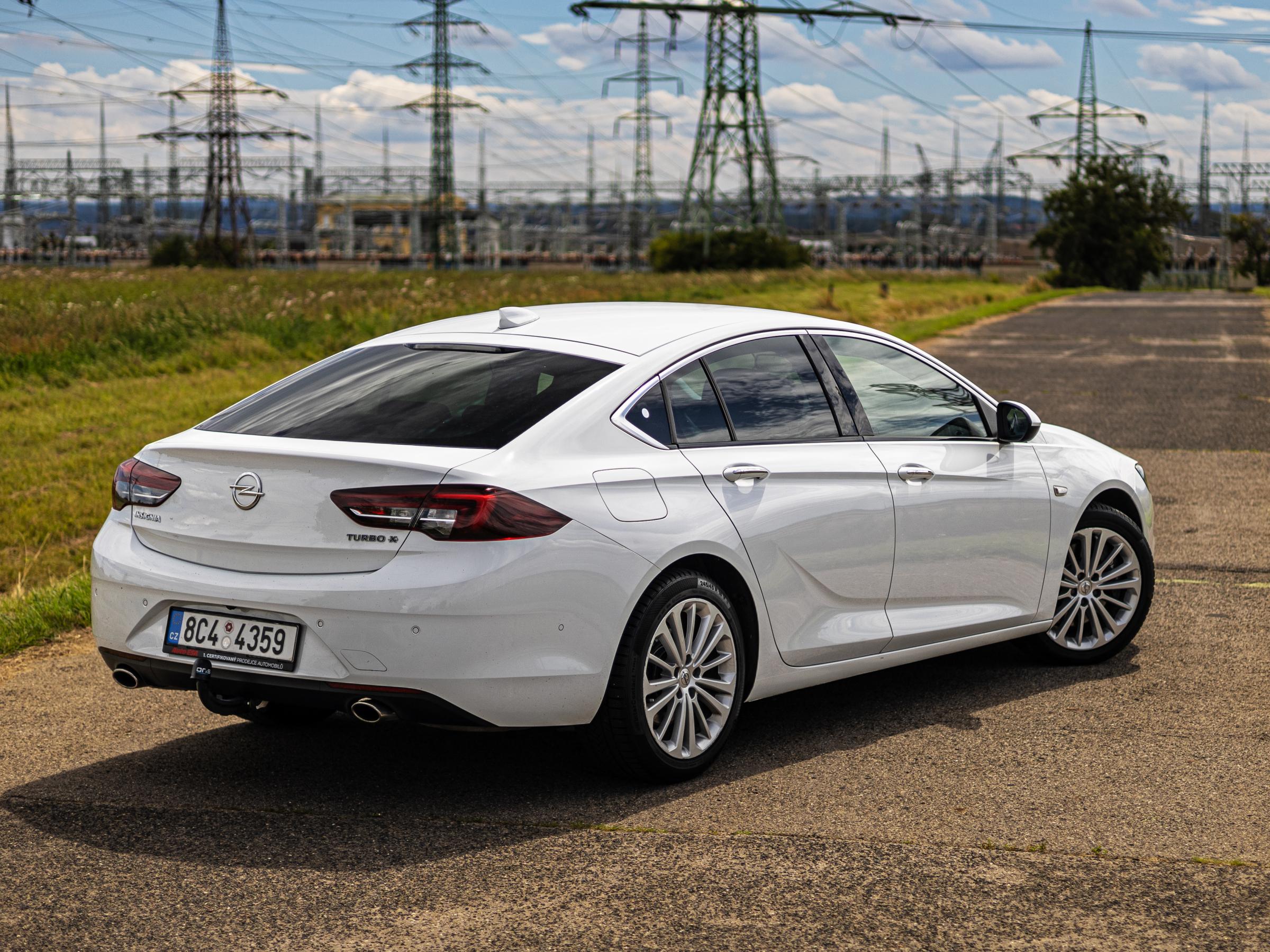 Opel Insignia, 2018 - pohled č. 4