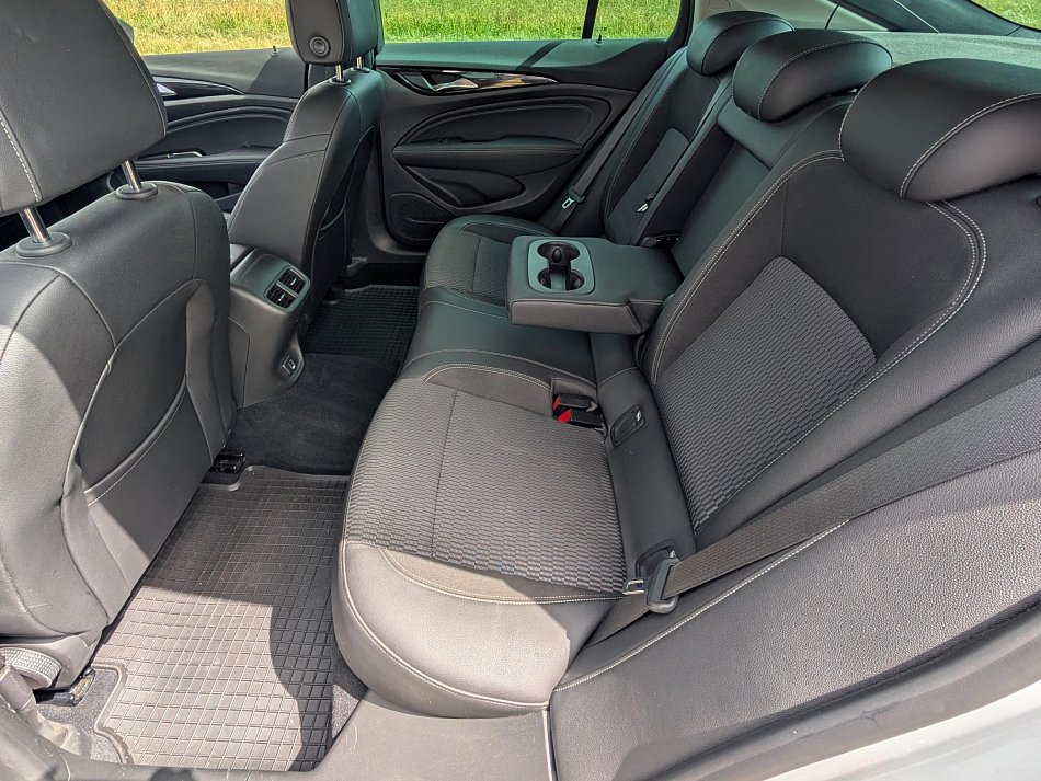 Opel Insignia 2.0 T  4x4