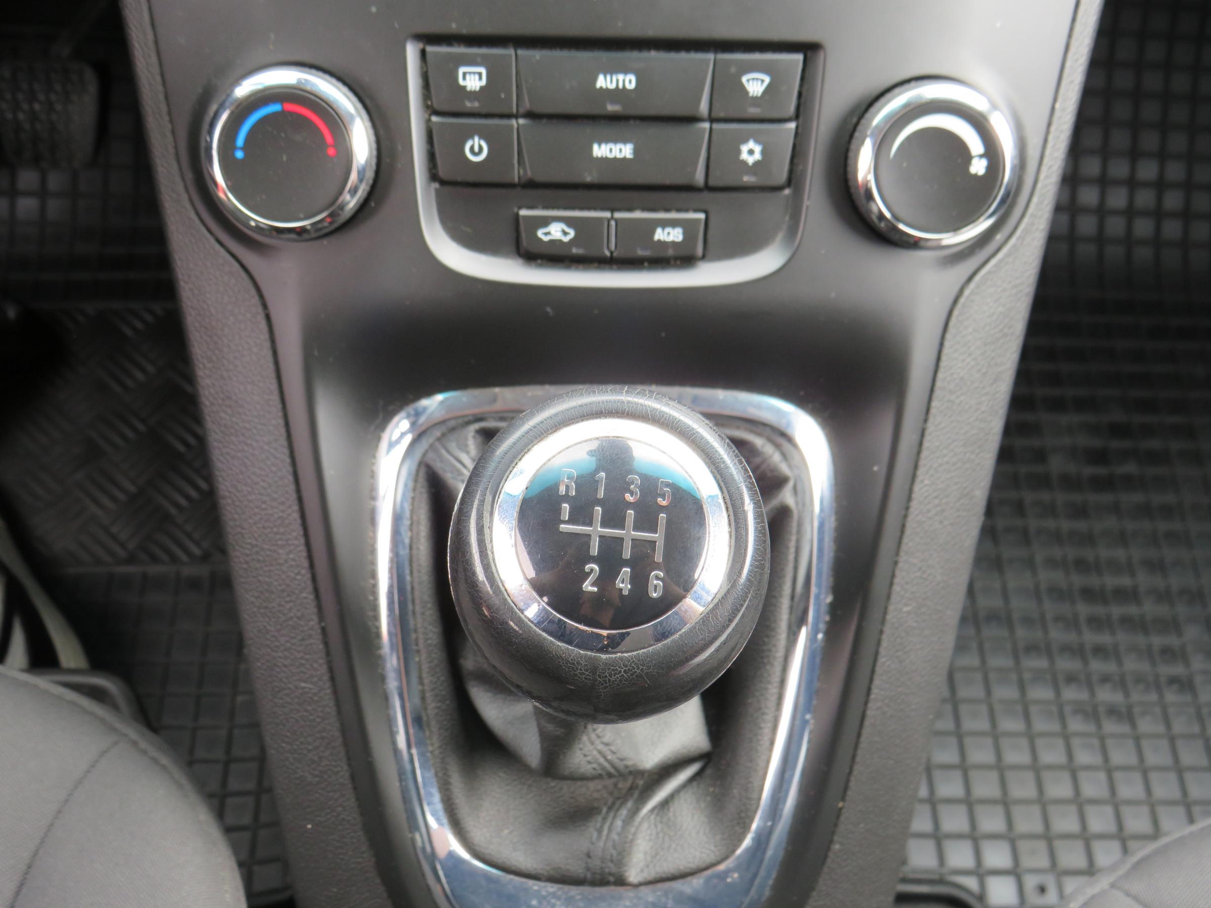 Chevrolet Orlando, 2011 - pohled č. 16