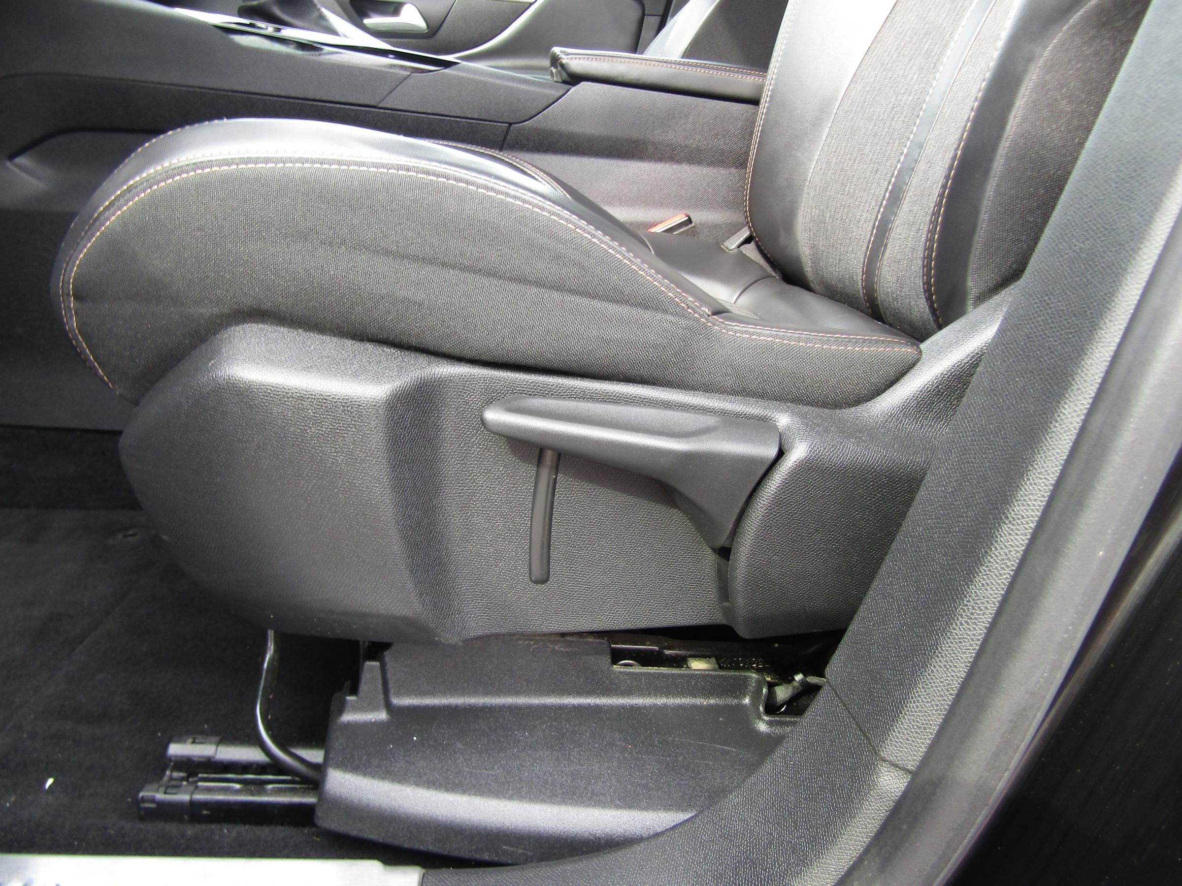 Peugeot 3008, 2017 - pohled č. 11