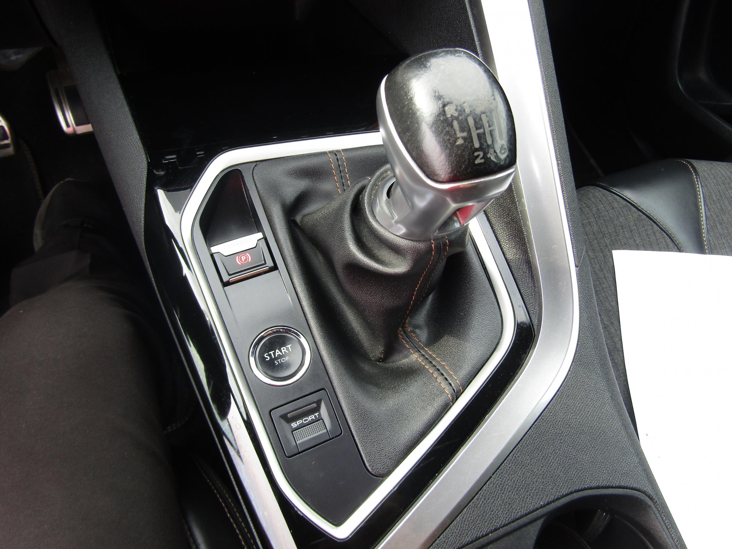 Peugeot 3008, 2017 - pohled č. 20