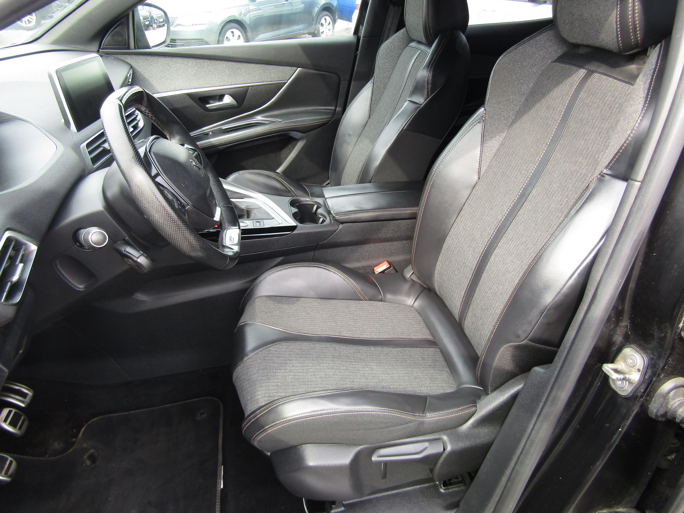 Peugeot 3008, 2017 - pohled č. 9